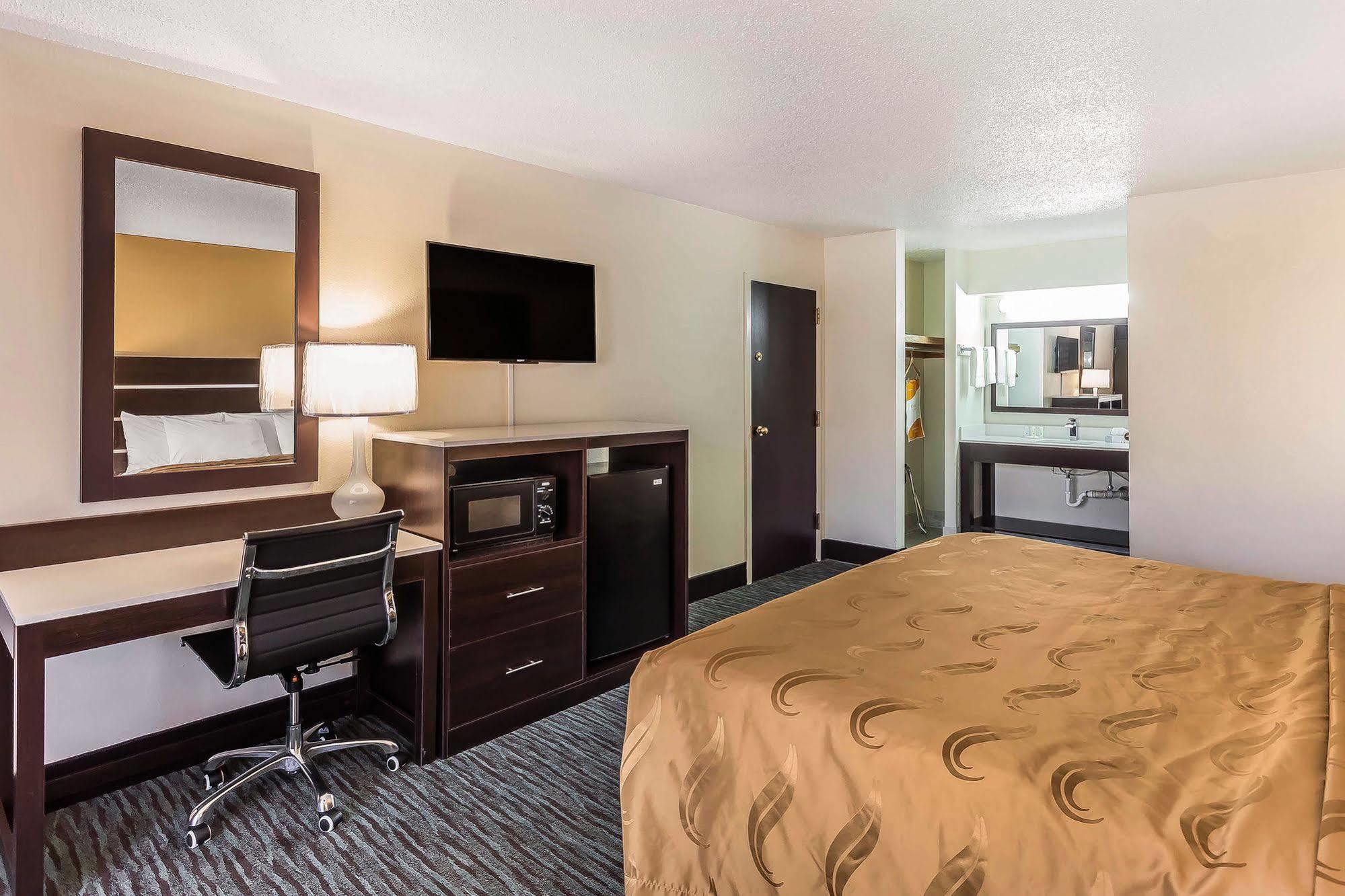 Quality Inn South Boston - Danville East Eksteriør bilde